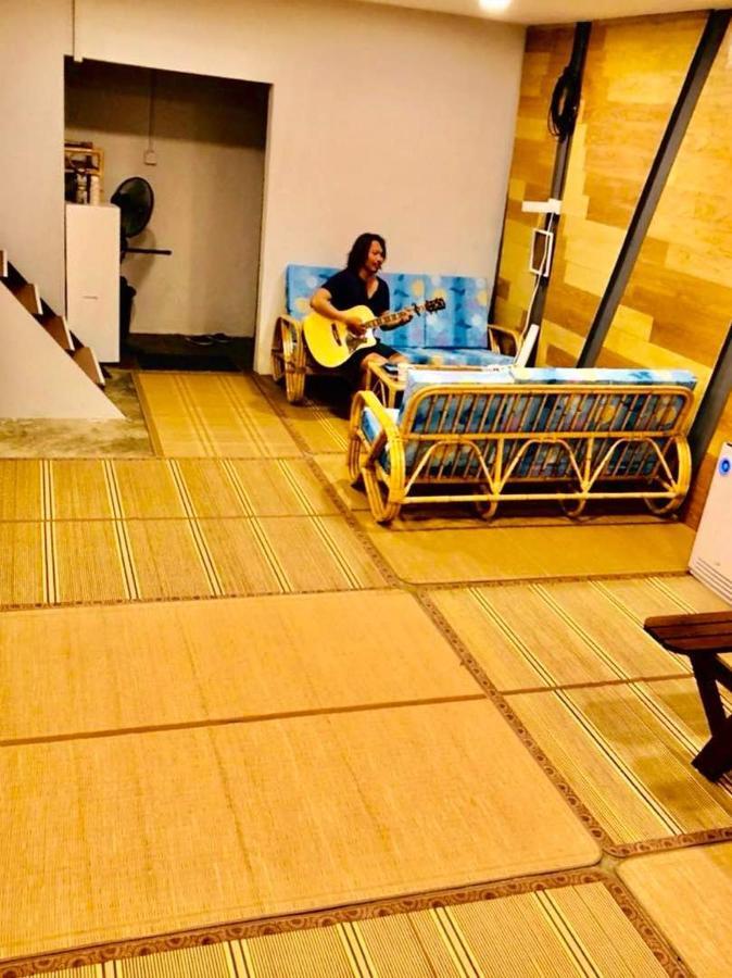 Yellow Duckling Homestay 셈포르나 외부 사진